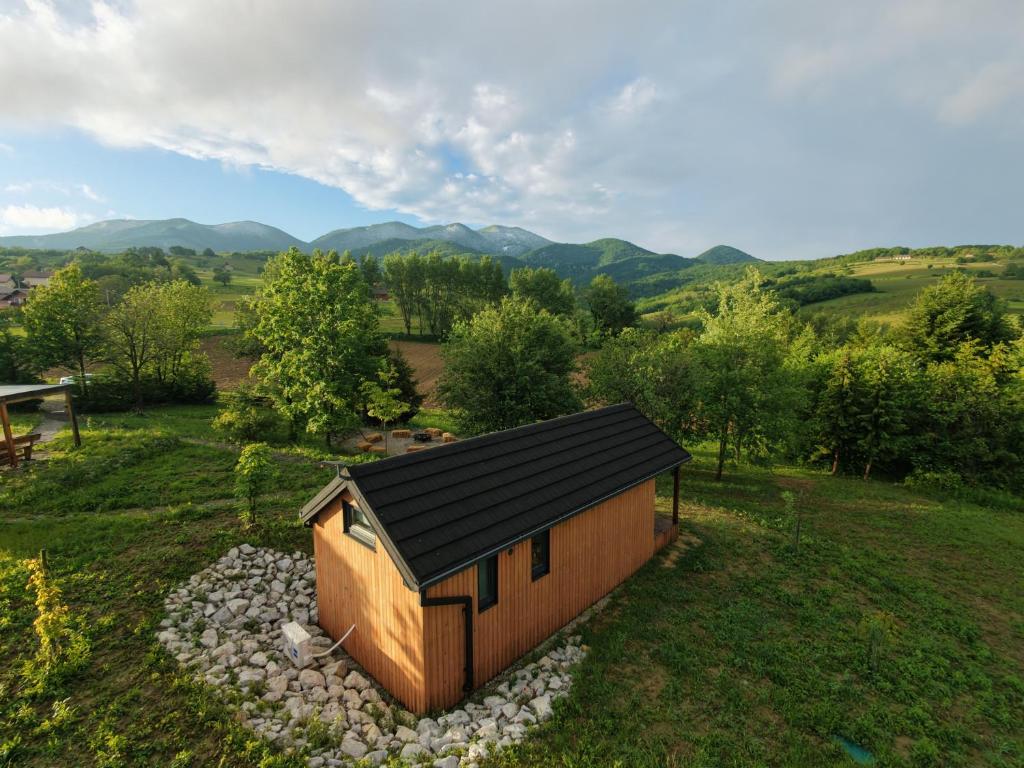 Dushka Mountain Cabin